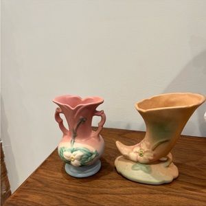 HULL made in USA 🇺🇸 very cute vintage vases set of 2